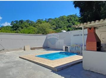 Casa · 213m² · 3 Quartos · 12 Vagas · Casa á venda na Taquara com 3 quartos,2 suites,12 vagas, excelente para pets