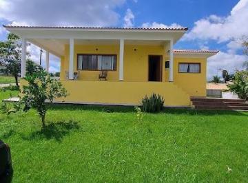 eaf21fe5ea1aeae6f079c5ca9a6f52ce71c8a427 · Casa com 3 quartos (um suíte) para alugar, 147 m², cond. Gan Éden por R$ 3.000 + taxas/mês - Ubatiba