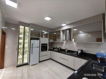 Casa · 4 Quartos · 2 Vagas · VENDA | Casa, com 4 dormitórios em JARDIM ORIENTAL, Maringá