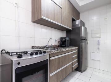 IMG_20260614_185436_000.jpeg · Agradável apartamento para venda e locação em Vila Anastácio com 2 quartos, sendo 1 suíte, 66m² - re