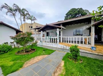 FACHADA INTERNA · Excelente casa à venda no bairro Bortolan em Poços de Caldas MG.