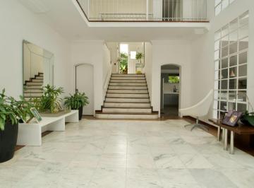 ddd8f7b2-9934-49ea-a92c-562f652c3f52 · Funcional casa em condomínio para venda com 3 quartos, sendo 3 suítes, 450m²