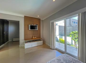 7b111bdc-de70-4eec-88f8-6df84fdee4b3 · Espetacular casa em condomínio para venda em Residencial Morada das Estrelas (Aldeia da Serra) com 5