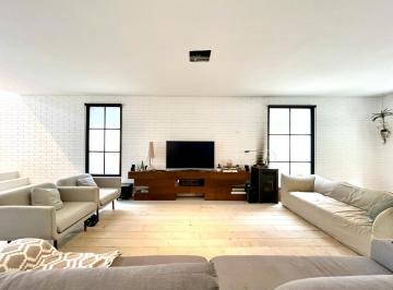 b9d27b8f-bf03-4e76-9162-2165e1f3c93a · Confortável casa em condomínio para venda com 4 quartos, sendo 3 suítes, 343m²