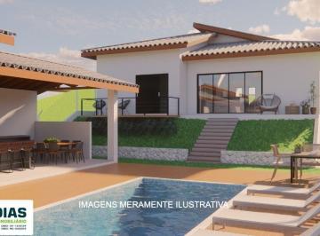 Casa · 192m² · 3 Quartos · 1 Vaga · Casa Colonial Moderna em Condomínio Fechado de Pinhalzinho – Luxo e Conforto!