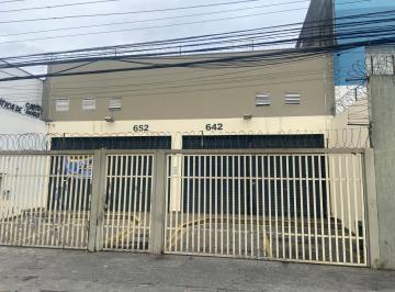 Comercial · 400m² · 4 Vagas · Loja na Rua Carlos Gomes, 652 • 400 m²