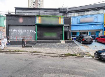 Comercial · 800m² · Sobreloja na Praça Maiacá, 1 • 800 m²