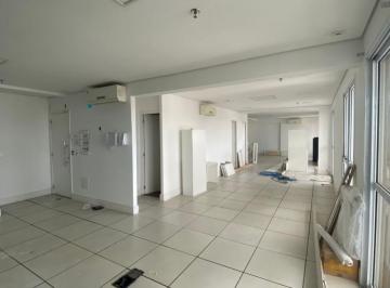 Comercial · 206m² · 4 Vagas · Sala comercial na Rua Doutor Alfredo de Castro, N. 200 - Conjuntos 1910/1911/1912 • 206 m²