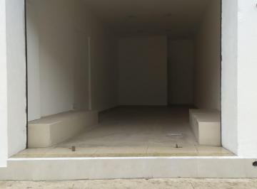 Comercial · 60m² · Loja na Avenida de Pinedo, N. 137 - Loja 1 • 60 m²