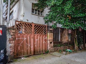 Comercial · 200m² · 4 Quartos · 3 Vagas · Casa comercial na Avenida Chibarás, N. 435 - casa • 200 m²