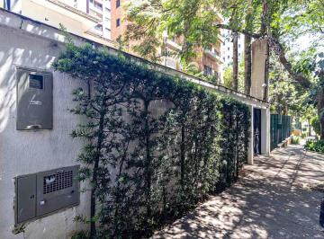 Comercial · 300m² · 4 Vagas · Casa comercial na Avenida Açocê, N. 634 • 300 m²