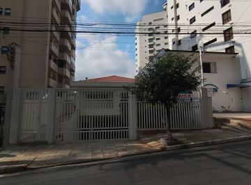Comercial · 388m² · 6 Vagas · Casa comercial na Rua Doutor Guilherme Cristofel, 388 • 388 m²