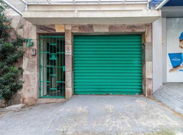 Comercial · 138m² · 1 Vaga · Casa comercial na Rua Dona Avelina, N. 76 • 138 m²