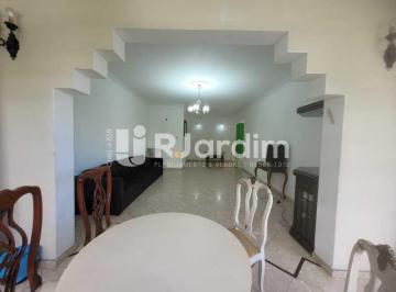 Apartamento · 206m² · 4 Quartos · 1 Vaga · Apartamento 4 Quartos em Copacabana | Praça Eugênio Jardim | Próximo ao Metrô