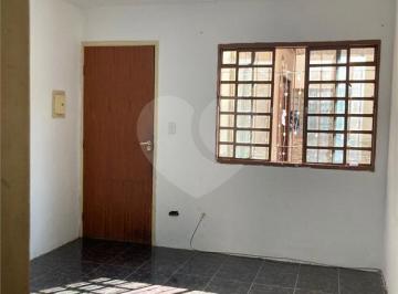 Área de Serviço · Imoveis - no Jardim Martins Silva