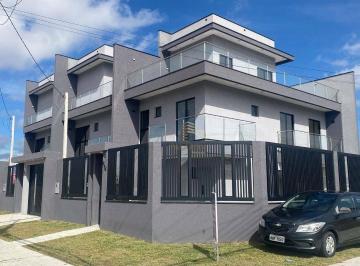 0efaf6866300211035f4e18e3fb6f40b9e2b4ff4 · Sobrado com 3 dormitórios à venda, 144 m² por R$ 1.190.000,00 - Cruzeiro - São José dos Pinhais/PR