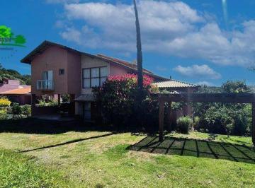 a028c19712149e08bd9f83678eec343540a405e9 · Desperte com o Sol: Casa de Alto Padrão com vista panorâmica para área de preservação ambiental.