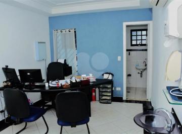 Casa · 240m² · 6 Quartos · 2 Vagas · Sobrado com 6 quartos à venda em Vila Azevedo - SP