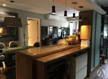 Apartamento · 82m² · 2 Quartos · 1 Vaga · Apartamento com 82 m² e 2 quartos à venda no Centro