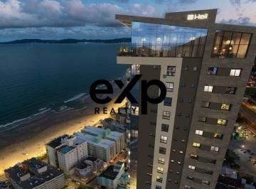 Apartamento · 238m² · 4 Quartos · 3 Vagas · Apartamento com 04 suítes com 238m2 privativos á poucos passos do mar no centro em Itapema