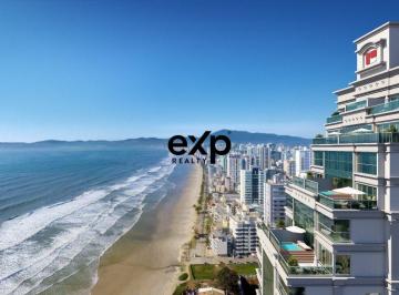 Apartamento · 154m² · 3 Quartos · 2 Vagas · Apartamento Pé Na Areia Frente Mar com terraço em Itapema/SC