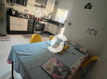 Casa · 240m² · 2 Quartos · 1 Vaga · Casa em Porto Velho, São Gonçalo/RJ de 240m² 2 quartos à venda por R$ 350.000,00