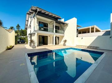 Casa · 395m² · 7 Quartos · 5 Vagas · Casa em Camboinhas, Niterói/RJ de 395m² 7 quartos à venda por R$ 3.100.000,00