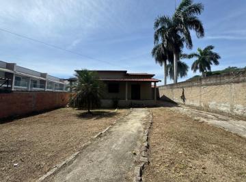Casa de 3 quartos, Itaboraí · Alugo Casa 3 (sendo 1 suíte), Próximo ao Centro, Itaboraí/RJ