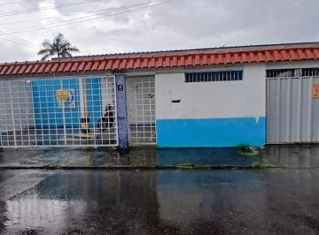 Casa de 3 quartos, Manaus · Conj. D. de Caxias - Exc. Imóvel Resid. ou Com. Esquina – Financia