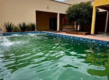 Casa · 268m² · 3 Quartos · 5 Vagas · Bela Casa no CONJUNTO RESIDENCIAL SANTA FÉ