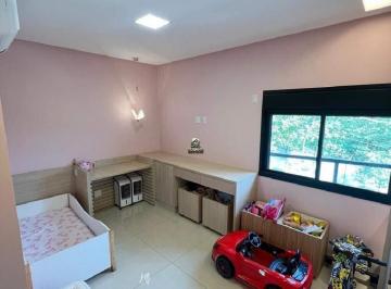 Casa · 438m² · 3 Quartos · 4 Vagas · LINDO SOBRADO A VENDA DE ALTO PADRÃO NO PORTAL DO SOL GO