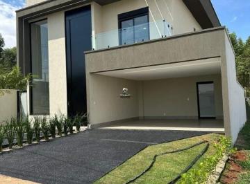 Casa · 299m² · 4 Quartos · 4 Vagas · Sobrado de Alto Padrão Condominio Portal do Sol Green GO.