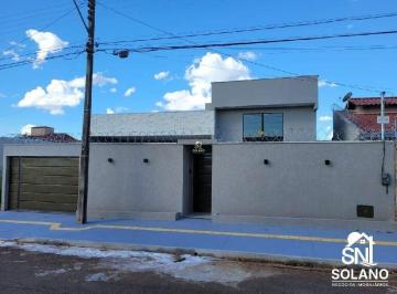 Casa · 210m² · 3 Quartos · 3 Vagas · Bela Casa no Setor Jardim Atlântico, com 03 Suítes plenas, escritório, cozinha, sala, lavabo, Lavand
