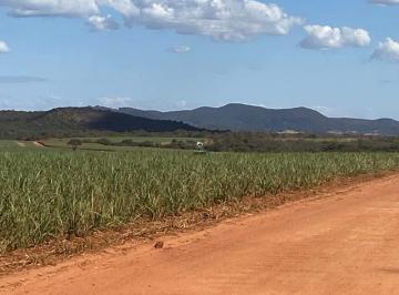 Rural · 161m² · 3 Quartos · 10 Vagas · Vendo Fazenda em Goianésia 33,32 Alqueires ( 161,27 ) GO.