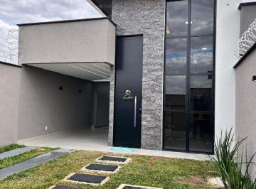 Casa · 150m² · 3 Quartos · 2 Vagas · Vendo Casa Térrea no Cardoso em Aparecida de Goiânia GO.