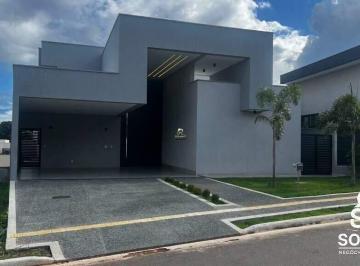 Casa · 333m² · 4 Quartos · 4 Vagas · LINDA CASA TÉRREA A VENDA NO PORTAL DO SOL GARDEN GO.