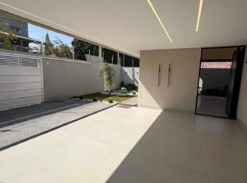Casa · 223m² · 4 Quartos · 4 Vagas · BELA CASA A VENDA DE ALTO PADRÃO - Setor Jardim Europa/GO