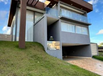 Casa · 383m² · 4 Quartos · 4 Vagas · VENDO BELÍSSIMO SOBRADO SEMI MOBILIADO NO CONDOMÍNIO DO LAGO - 3° ETAPA GO.