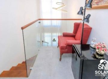 Casa · 320m² · 6 Quartos · 3 Vagas · Lindo Sobrado no condomínio Portal do Sol Golfe Green