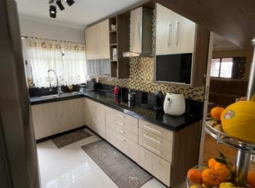 Casa de 4 quartos, São Paulo · Sobrado a venda