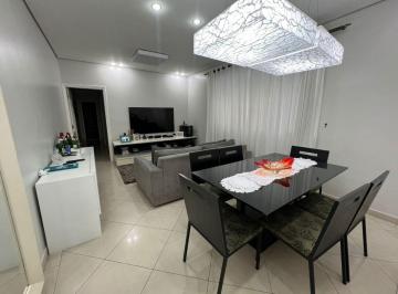 Apartamento de 2 quartos, Santos · APARTAMENTO REFORMADO 2 DORMITORIOS 1 SUITE 2 VAGAS - PONTA DA PRAIA