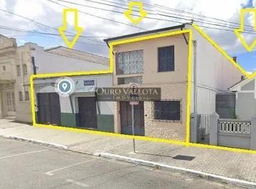 79qpodpcwmw1775686860270.jpg · Terreno com 3 construções