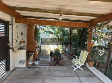 krimskmv27511775687206833.jpg · Casa de Esquina com 330m²