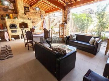 4g8p2o6kto901775688005127.jpg · Casa Térrea com 160m²