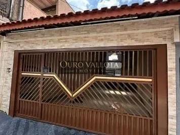 v8melmobbpdo1775688321918.jpg · Casa com 3 dormitórios