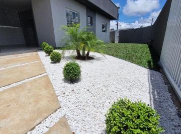 Casa de 2 quartos, Pinhais · Bela casa de esquina oferece um ótimo padrão de construção, ambientes bem distribuídos .