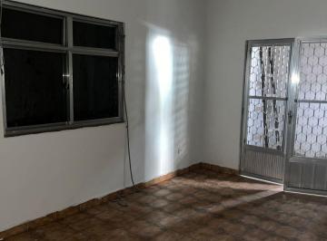 Casa de 2 quartos, São Gonçalo · P.Madama - SG - Alugo ótima casa, 2 qts, sl, coz, ban, área, garagem