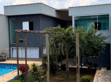 Casa de 4 quartos, São Paulo · Belíssima casa composta por 4 dormitórios (sendo 1 suíte master com closet).