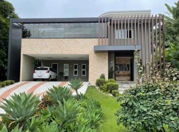 Casa · 419m² · 5 Quartos · 4 Vagas · Casa 5 Quartos para Venda no Residencial Aldeia do Vale - Goiânia