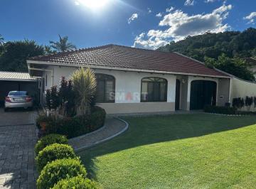 Casa · 190m² · 3 Quartos · 3 Vagas · Casa Com 1 Suíte e 2 Quartos e Ampla Área Externa no Bairro Czerniewicz